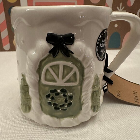 Peppermint & Pine Green Door House Wreath Bow Frosting Trimmed Mug NWT 2025 - Picture 1 of 5